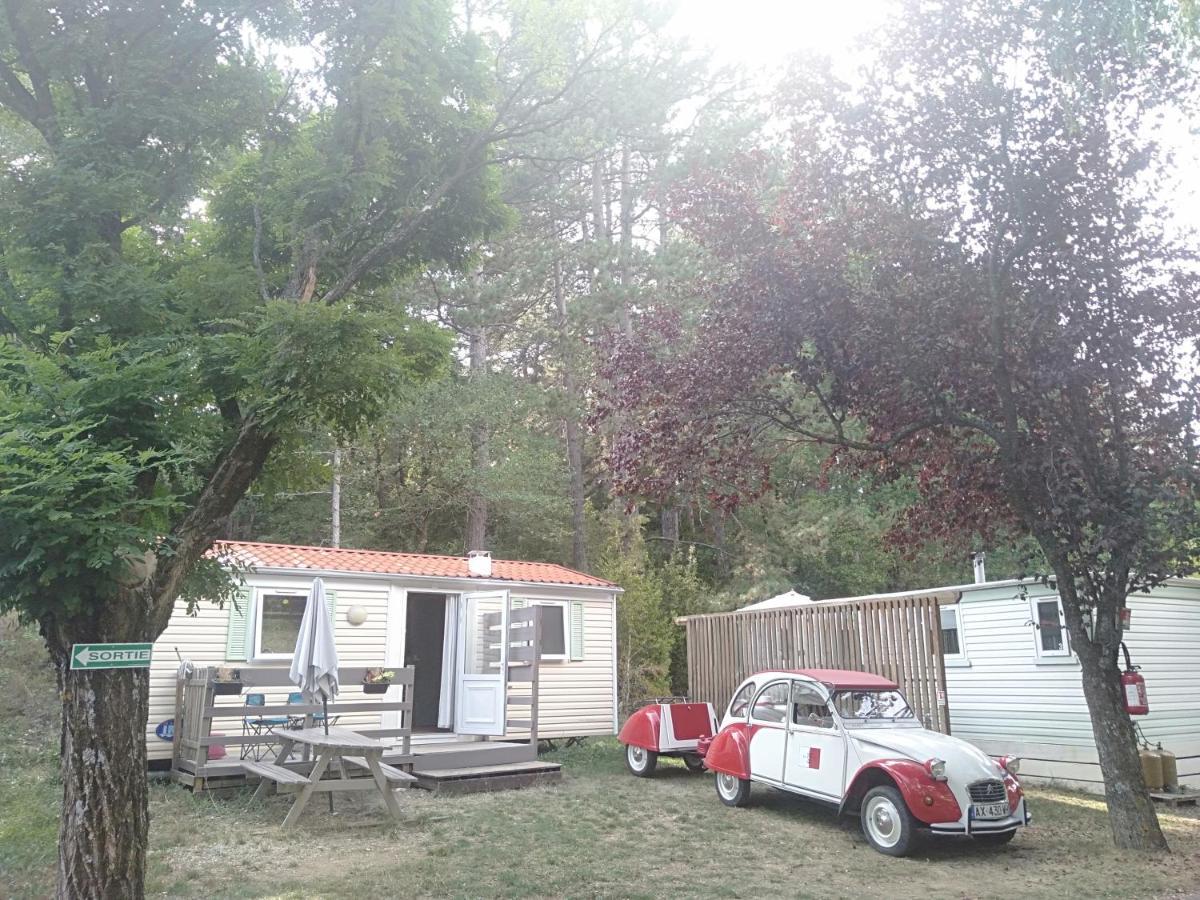 סן-ז'וליאן-דו-ורדו Camping Du Lac מראה חיצוני תמונה