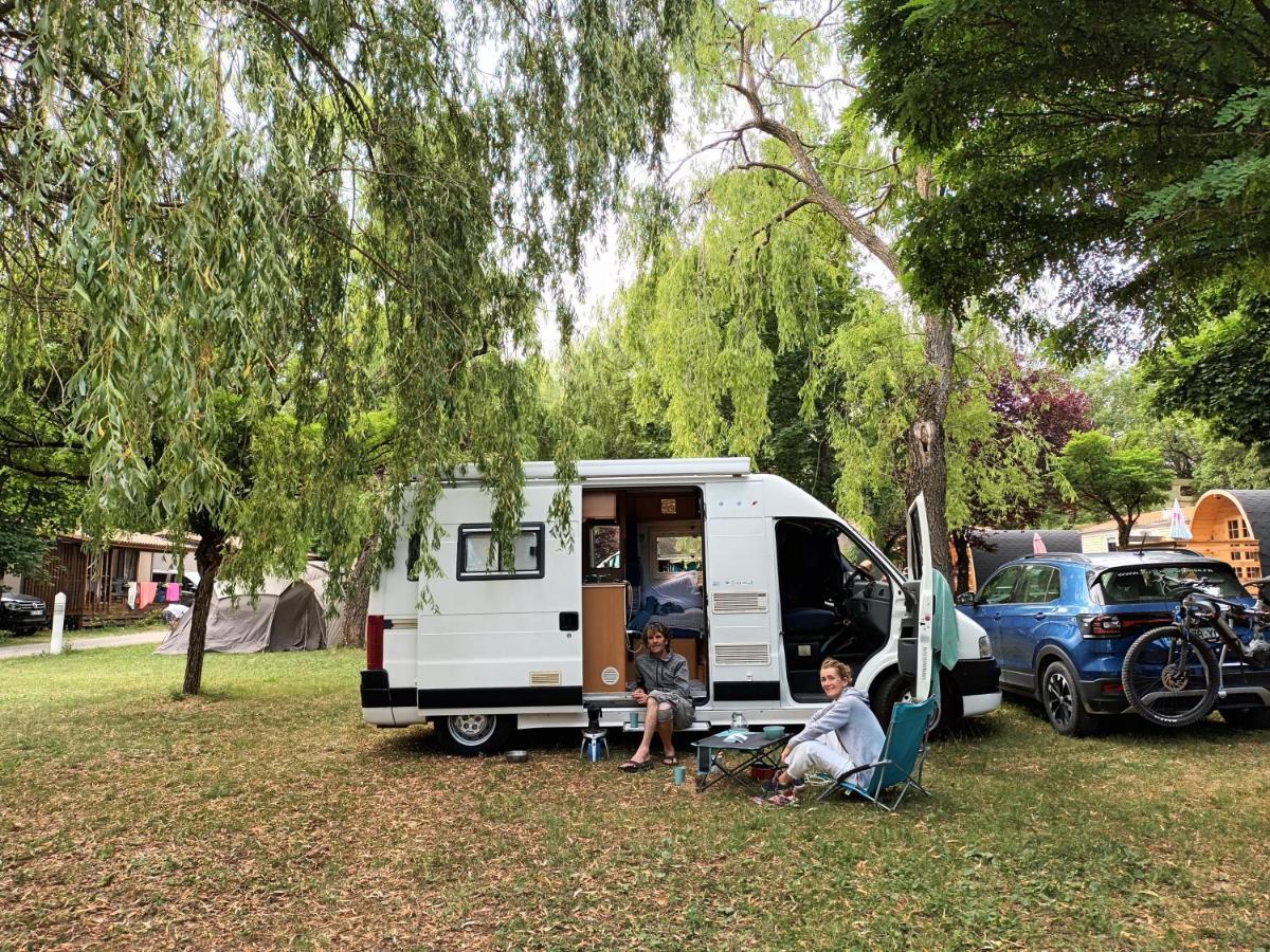 סן-ז'וליאן-דו-ורדו Camping Du Lac מראה חיצוני תמונה