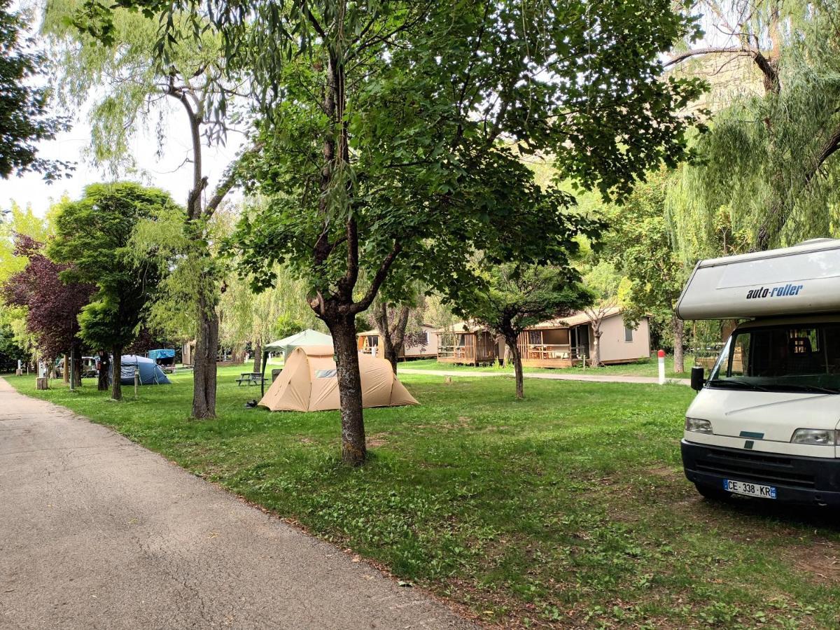 סן-ז'וליאן-דו-ורדו Camping Du Lac מראה חיצוני תמונה