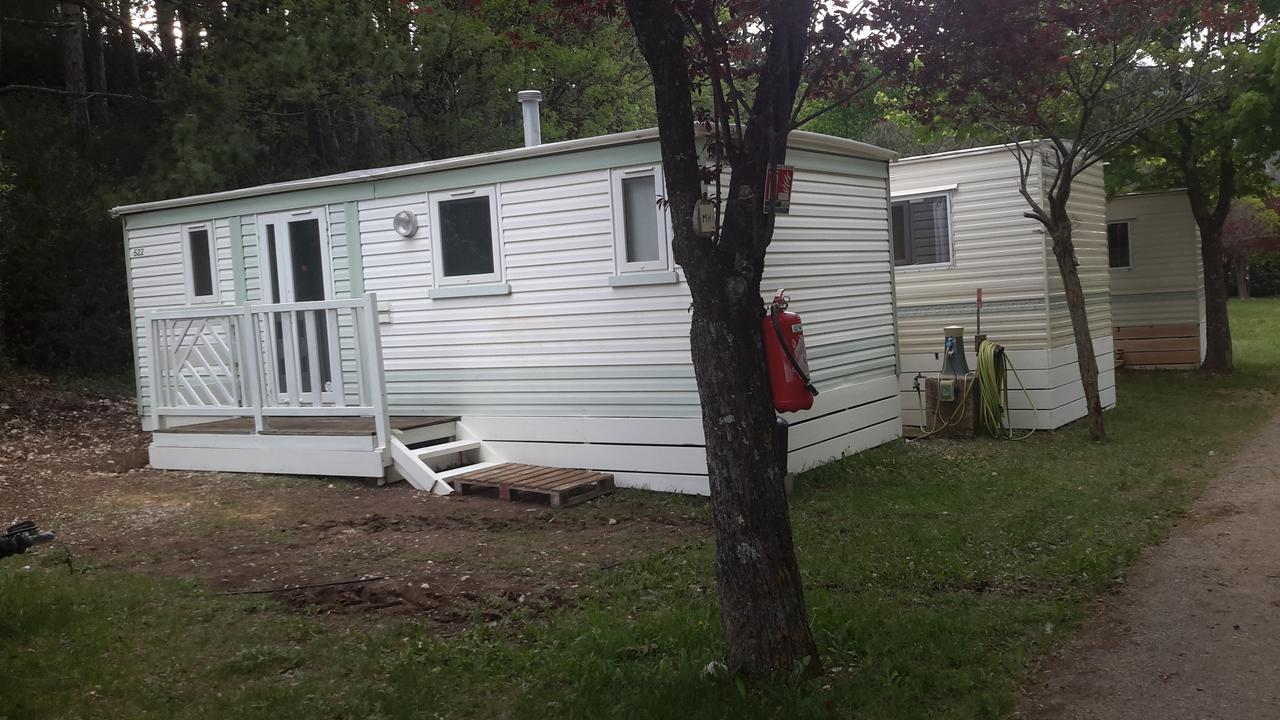 סן-ז'וליאן-דו-ורדו Camping Du Lac מראה חיצוני תמונה